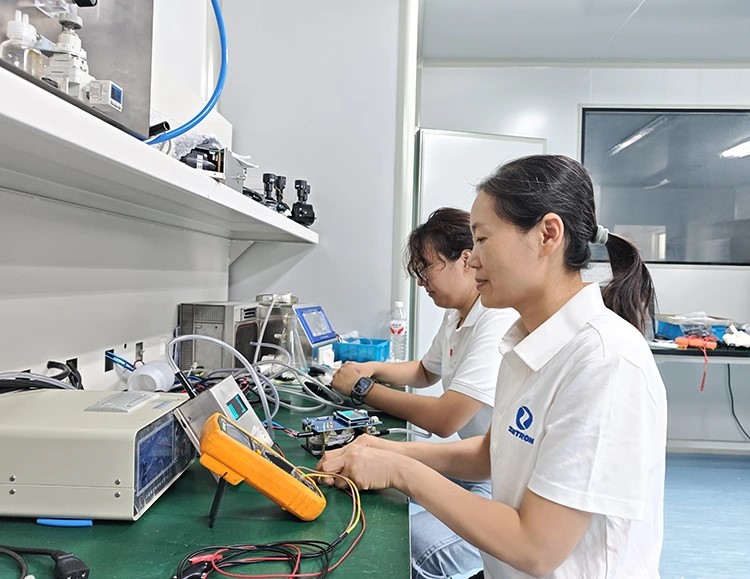 पर्वत आणि समुद्र ओलांडून संरक्षक | Zetron MS800A एअर क्वालिटी मॉनिटरिंग सिस्टम सौदी अरेबिया प्रकल्पात विश्वसनीयरित्या कार्य करते