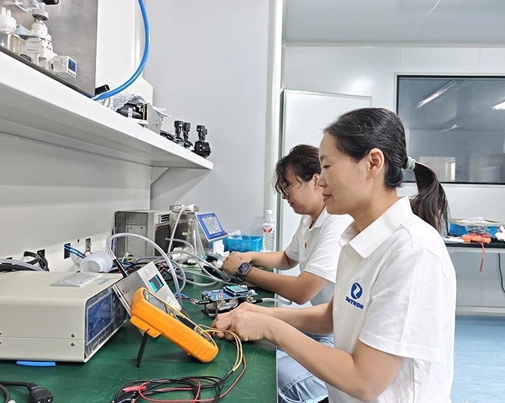 पर्वत आणि समुद्र ओलांडून संरक्षक | Zetron MS800A एअर क्वालिटी मॉनिटरिंग सिस्टम सौदी अरेबिया प्रकल्पात विश्वसनीयरित्या कार्य करते
